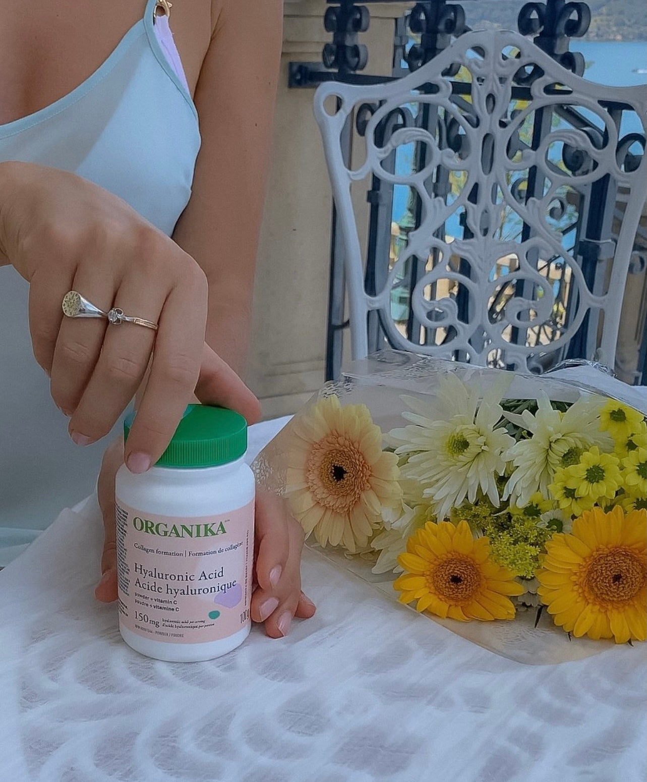 Hyaluronic Acid + Vitamin C